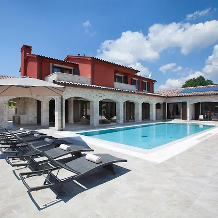 Monaco Villa *