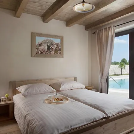 Villa Monaco